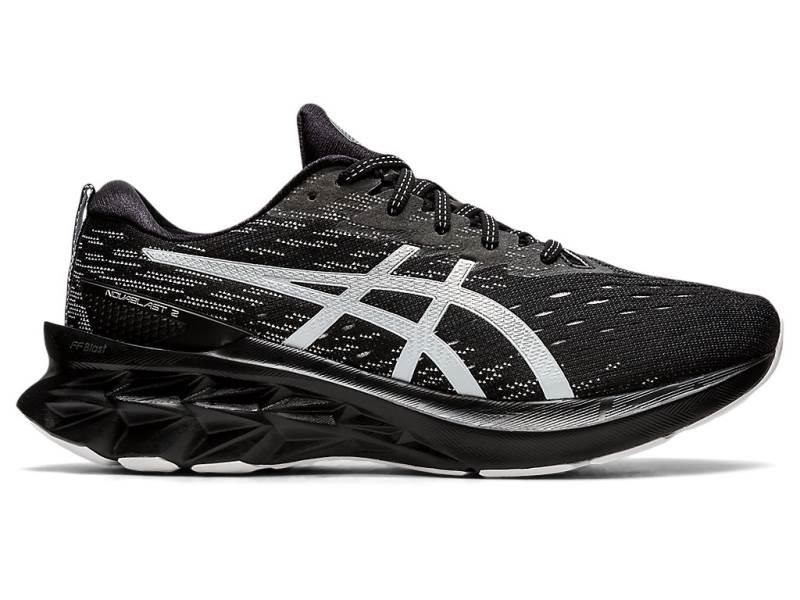 Sapatilhas Running Asics NOVABLAST 2 Homem Pretas, 4772A559.966